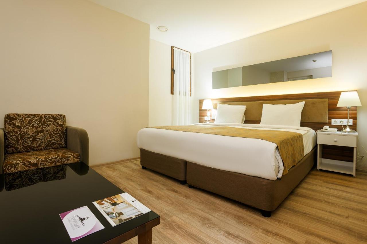 P Galata Hotel - Special Category Истанбул Екстериор снимка
