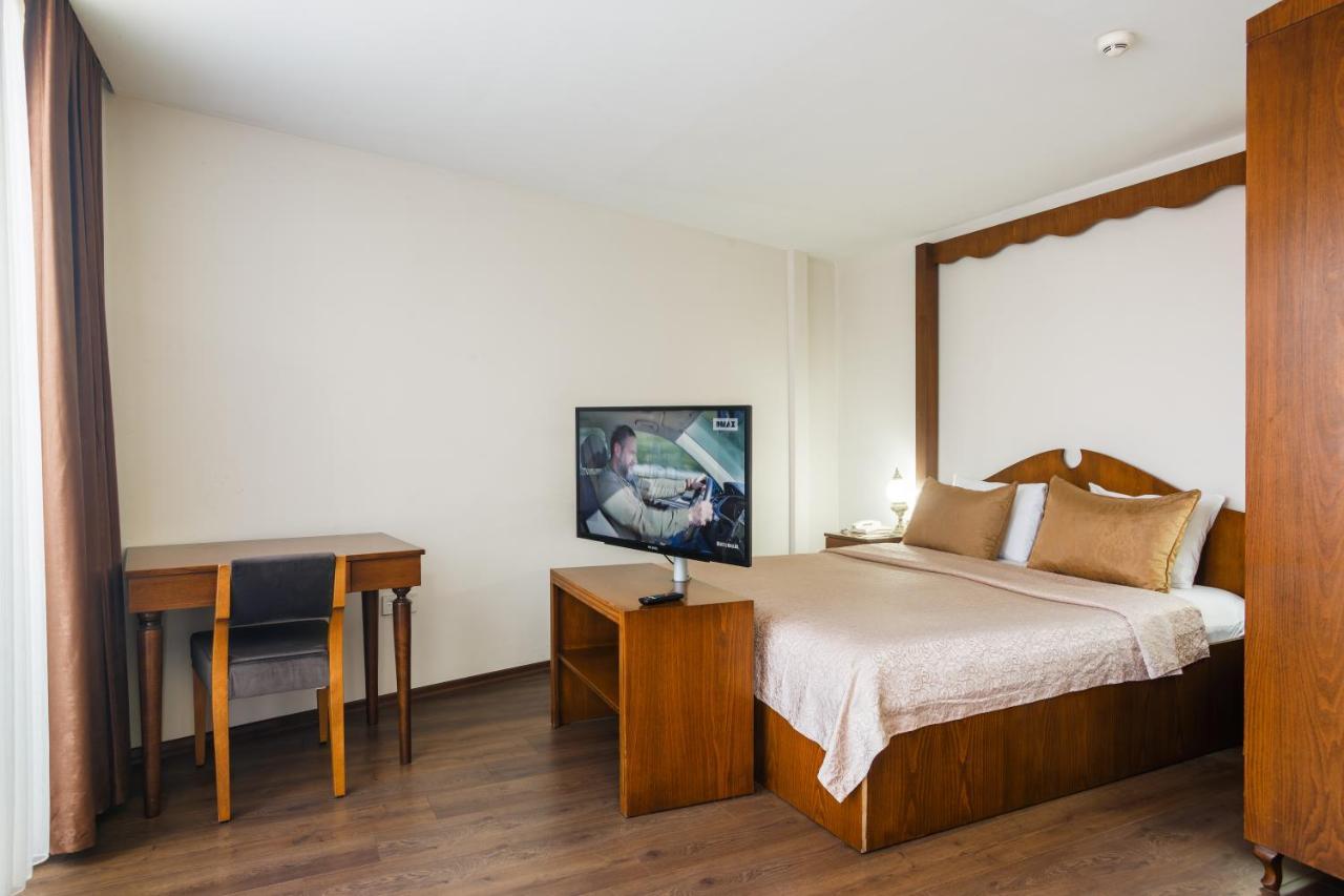 P Galata Hotel - Special Category Истанбул Екстериор снимка