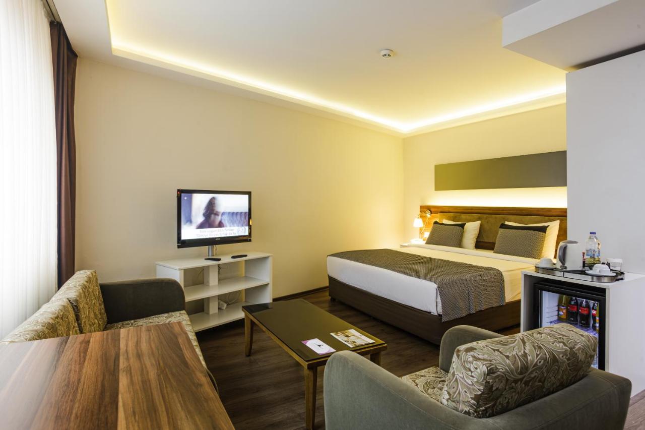 P Galata Hotel - Special Category Истанбул Екстериор снимка