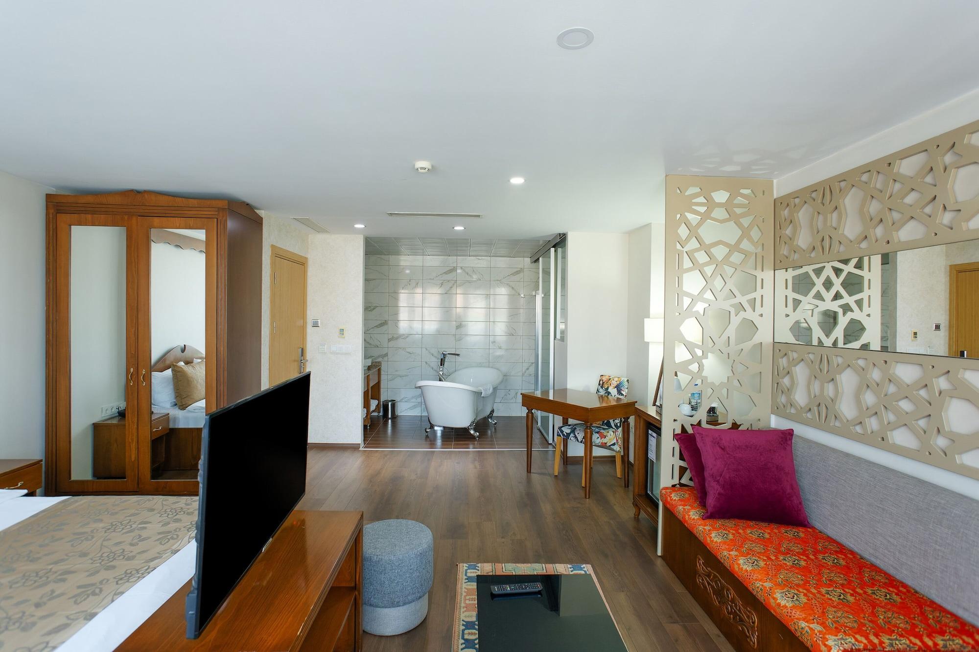 P Galata Hotel - Special Category Истанбул Екстериор снимка
