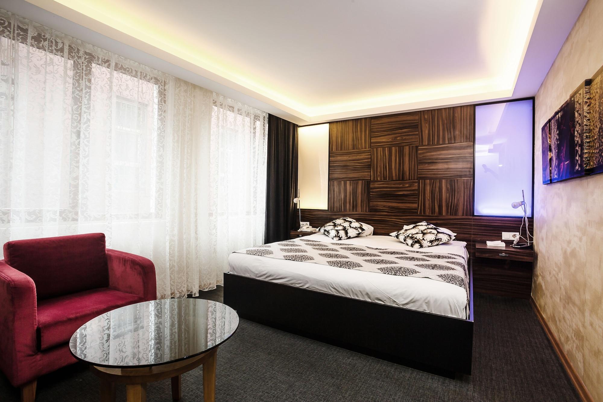 P Galata Hotel - Special Category Истанбул Екстериор снимка